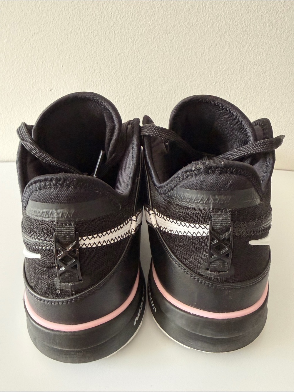 Nike Zoom Lebron NXXT Gen Black White Medium Soft Pink Mens Size 11 - Picture 3 of 7